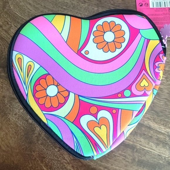 New The Simpson Revolution Cosmetic Heart Makeup Handbag Purse - Picture 4 of 4